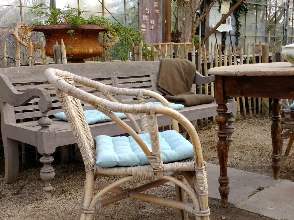 Pipowagen Overnachting Het Houten Huis Zaltbommel Exterior foto